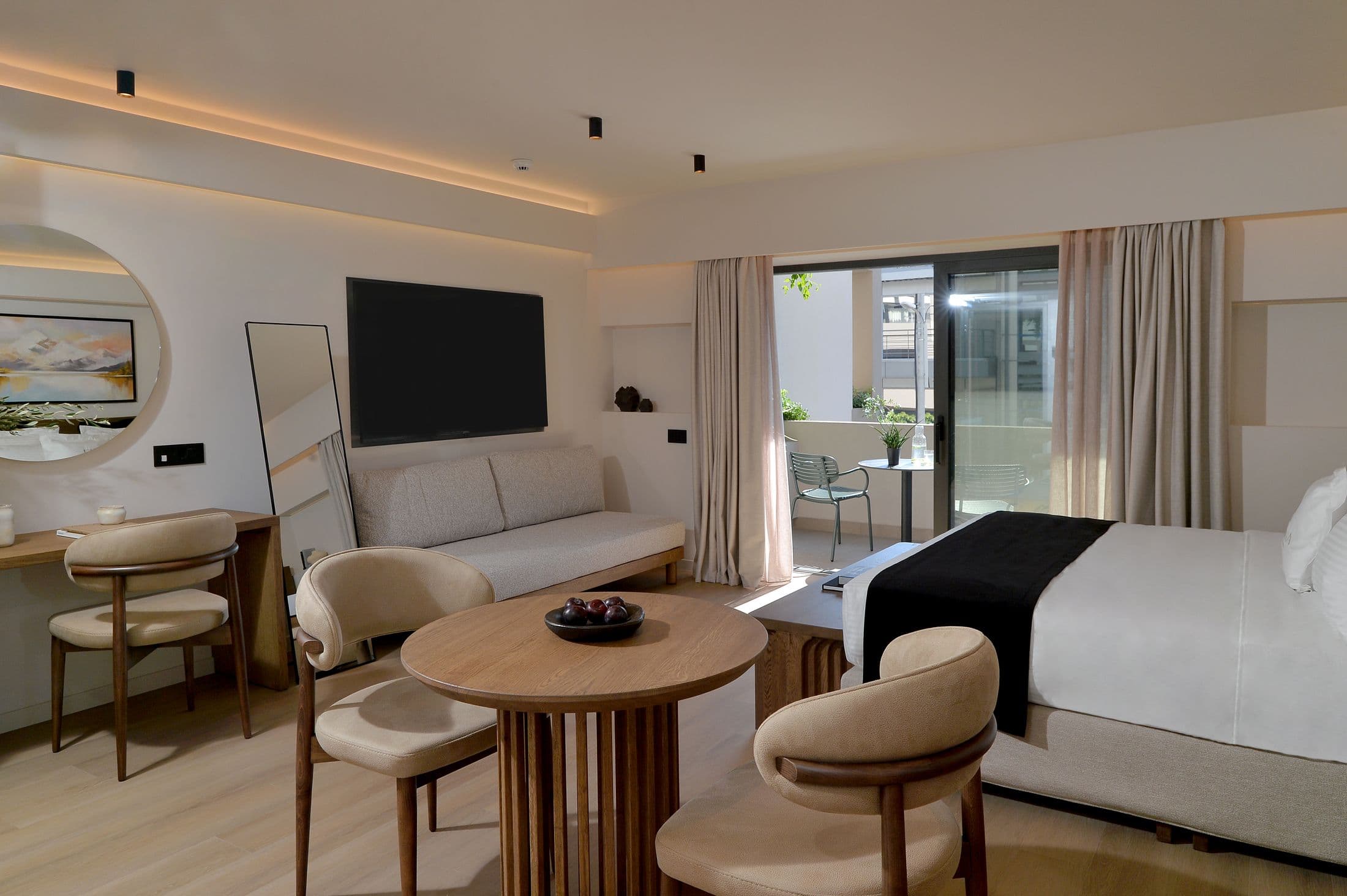 Deluxe Suite with Private Balcony